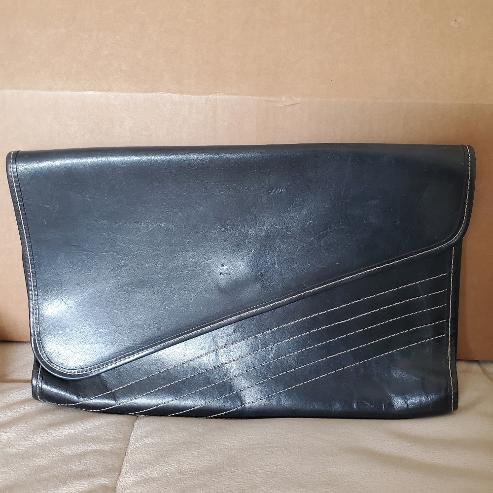 Clutch leather "Bandelero" suede interior 3 compartments w/zip. 14" x 9".